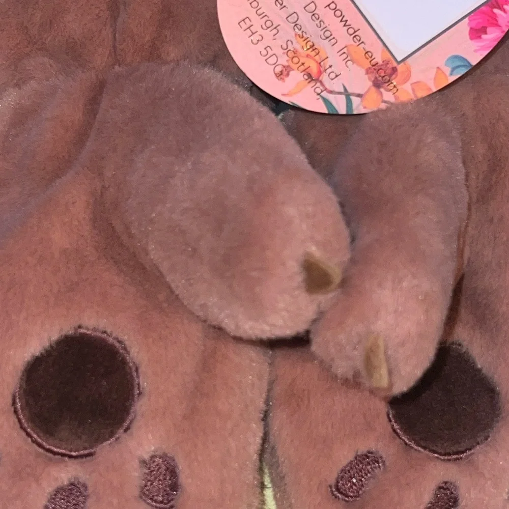 Powder UK bear paw fluffy mittens in super soft plush polyester / unisex - NWT